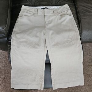 Maurices Capri Pants